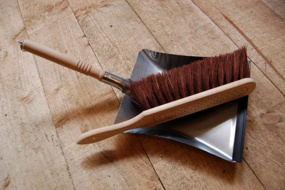 Steel dustpan & floor brush