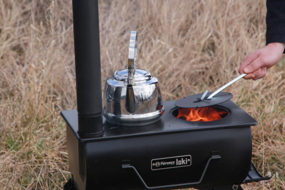 The Loki stove can be used as an open fire as well by removing the hot plate