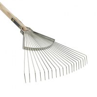 Sneeboer long handled leaf rake, twenty tine