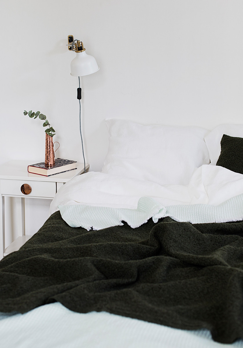 Corona Uni blanket in Dark Grey