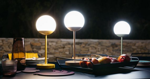 Mooon! lamp in Honey, Nutmeg and Cactus