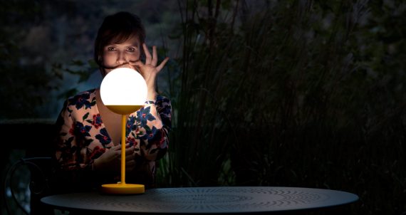 Mooon! lamp in Honey