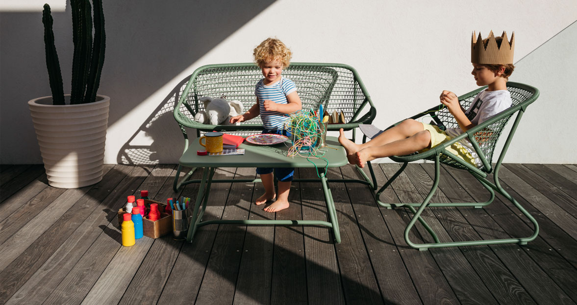 Sixties armchair, Sixties bench, Sixties table in Cactus Sixties armchair, Sixties bench, Sixties table in Cactus