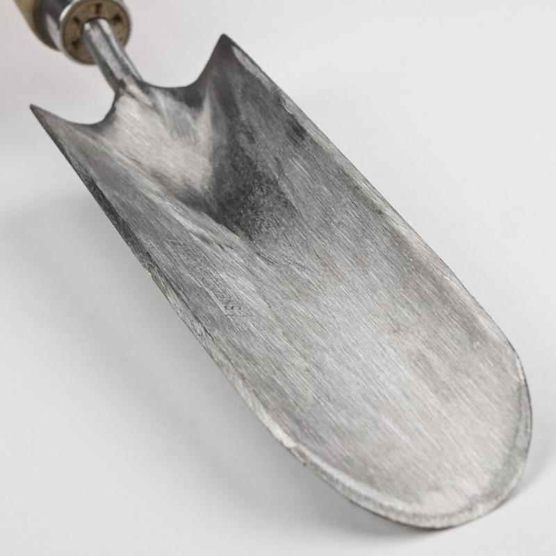 Great Dixter trowel from Sneeboer