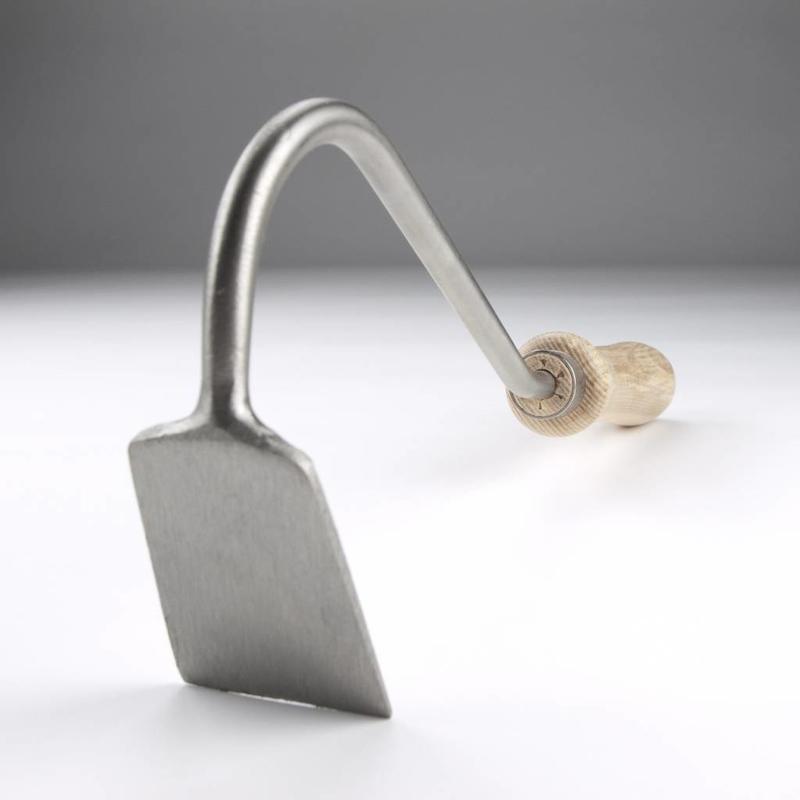 Hand hoe by Sneeboer