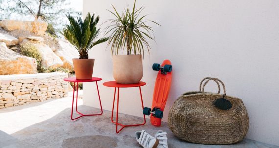 Cocotte footstool occasional table in Poppy