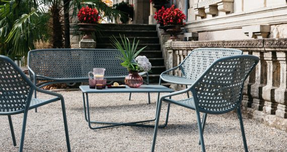 Croisette bench XL, low table, chairs and bench in Storm Grey