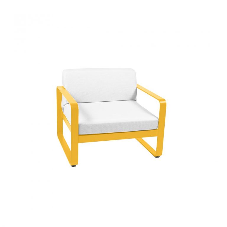 Bellevie armchair in Honey, with Off White cushions