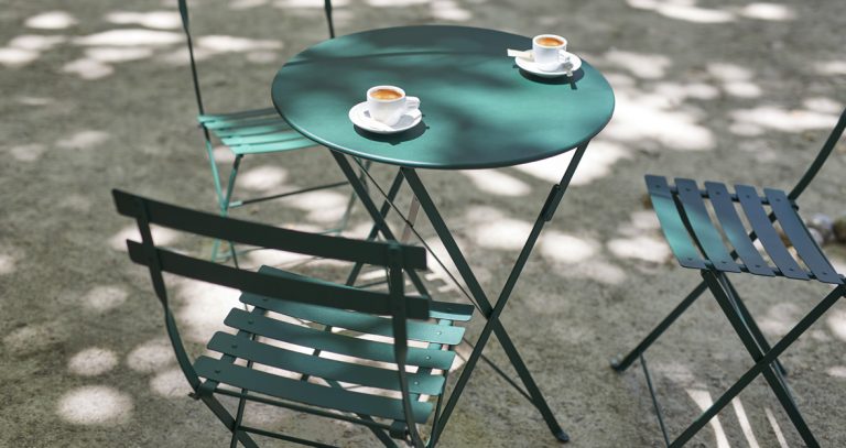 Bistro chair and Bistro 60 cm table in Cedar Green