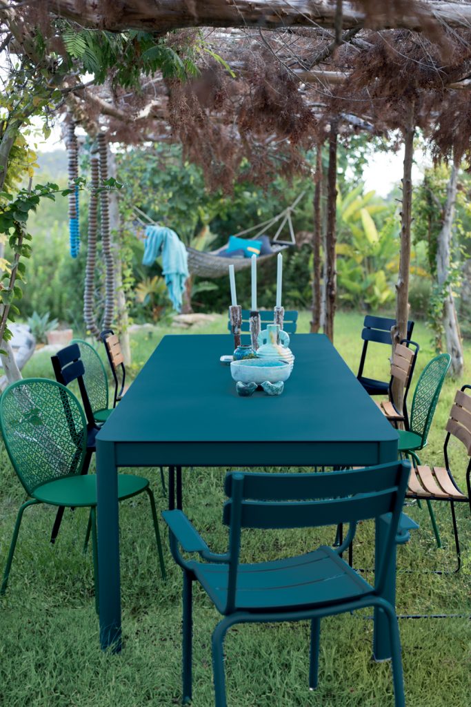 Ribambelle table in Acapulco Blue