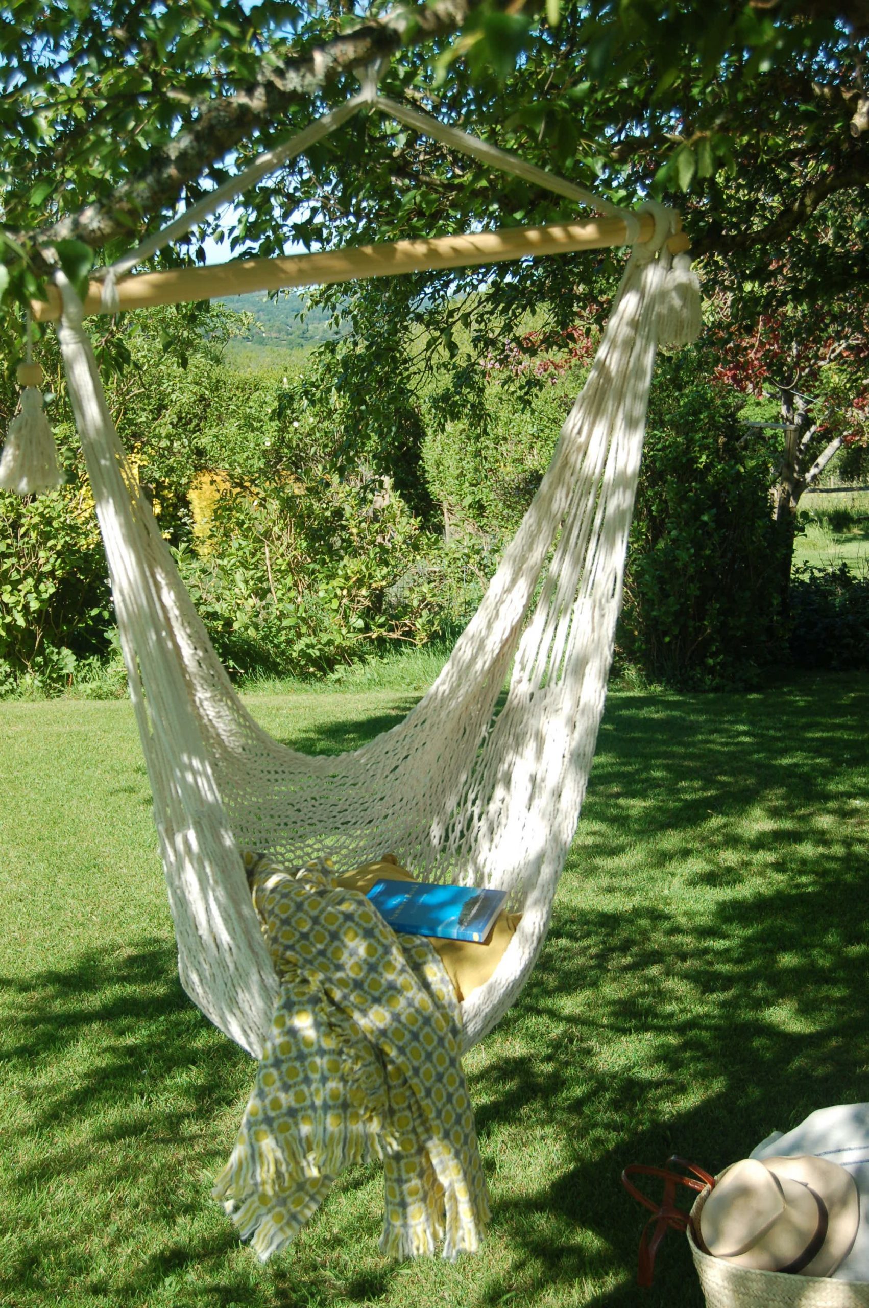 Woven cotton hanging chair