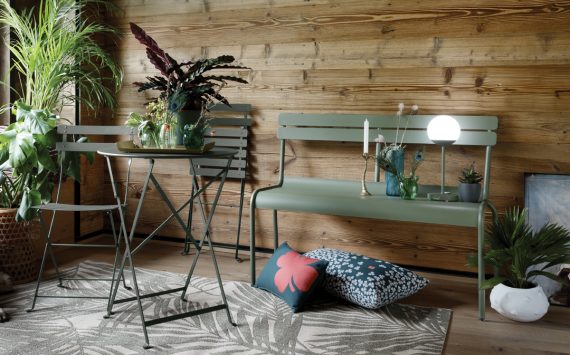 Lucembourg bench, Mooon! lamp, Bistro chairs and table, all in Cactus