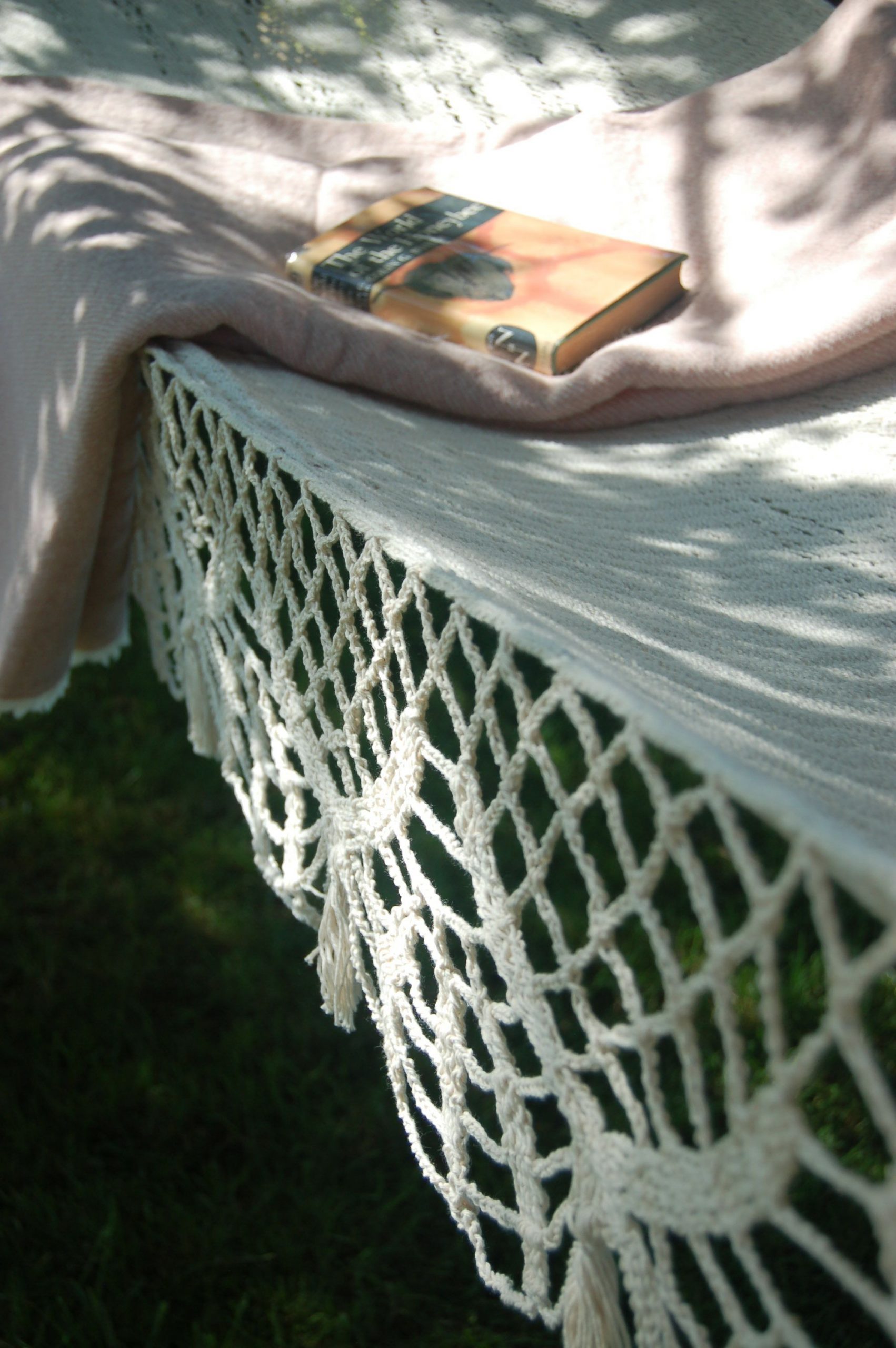Fringed cotton hammock Fringed cotton hammock