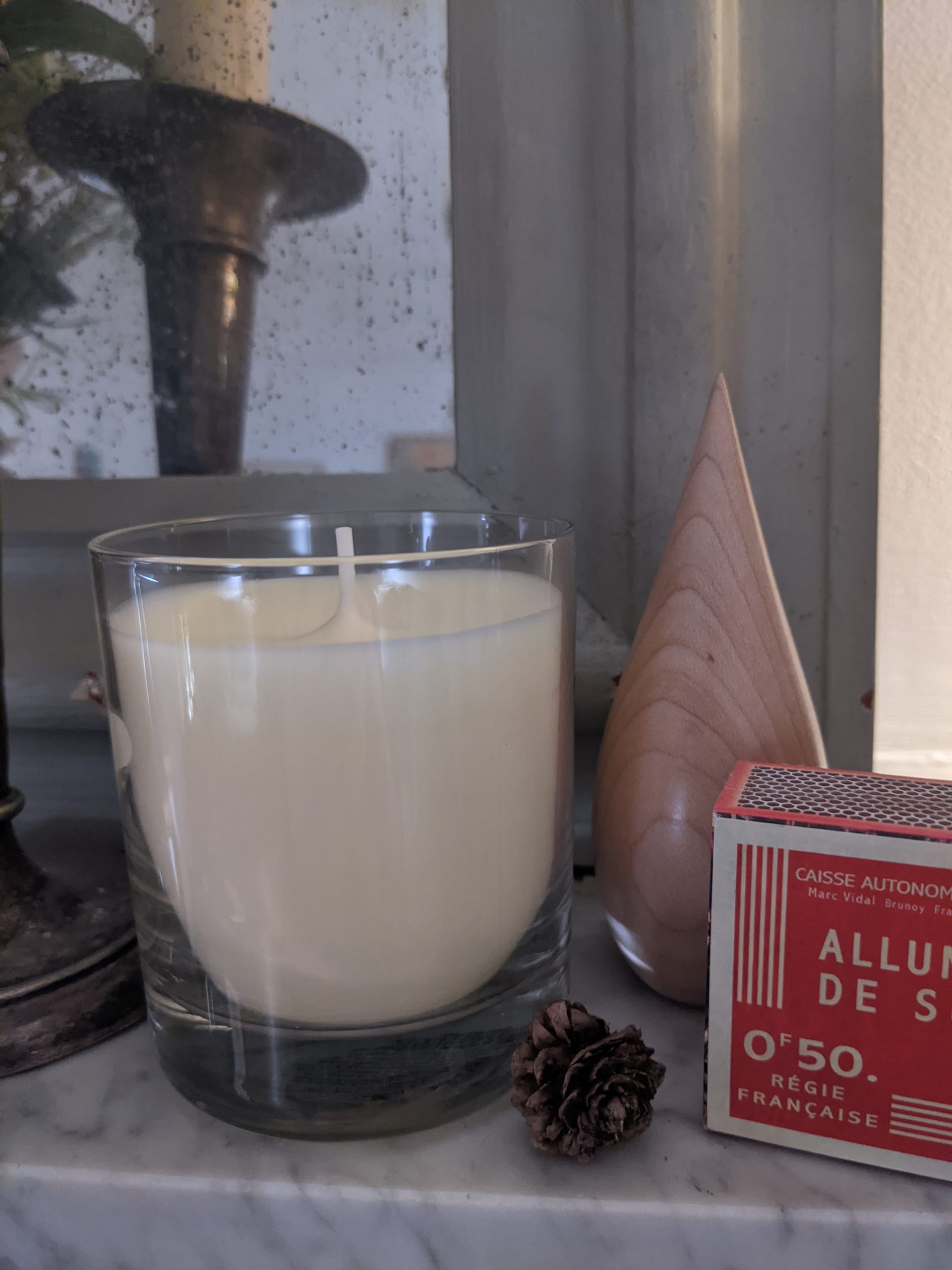 Scented candle Scented candle