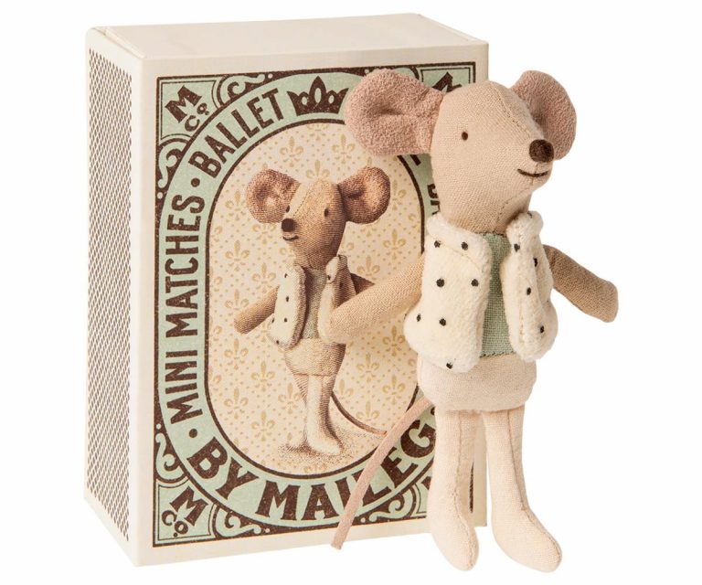 Dancer mouse in a matchbox