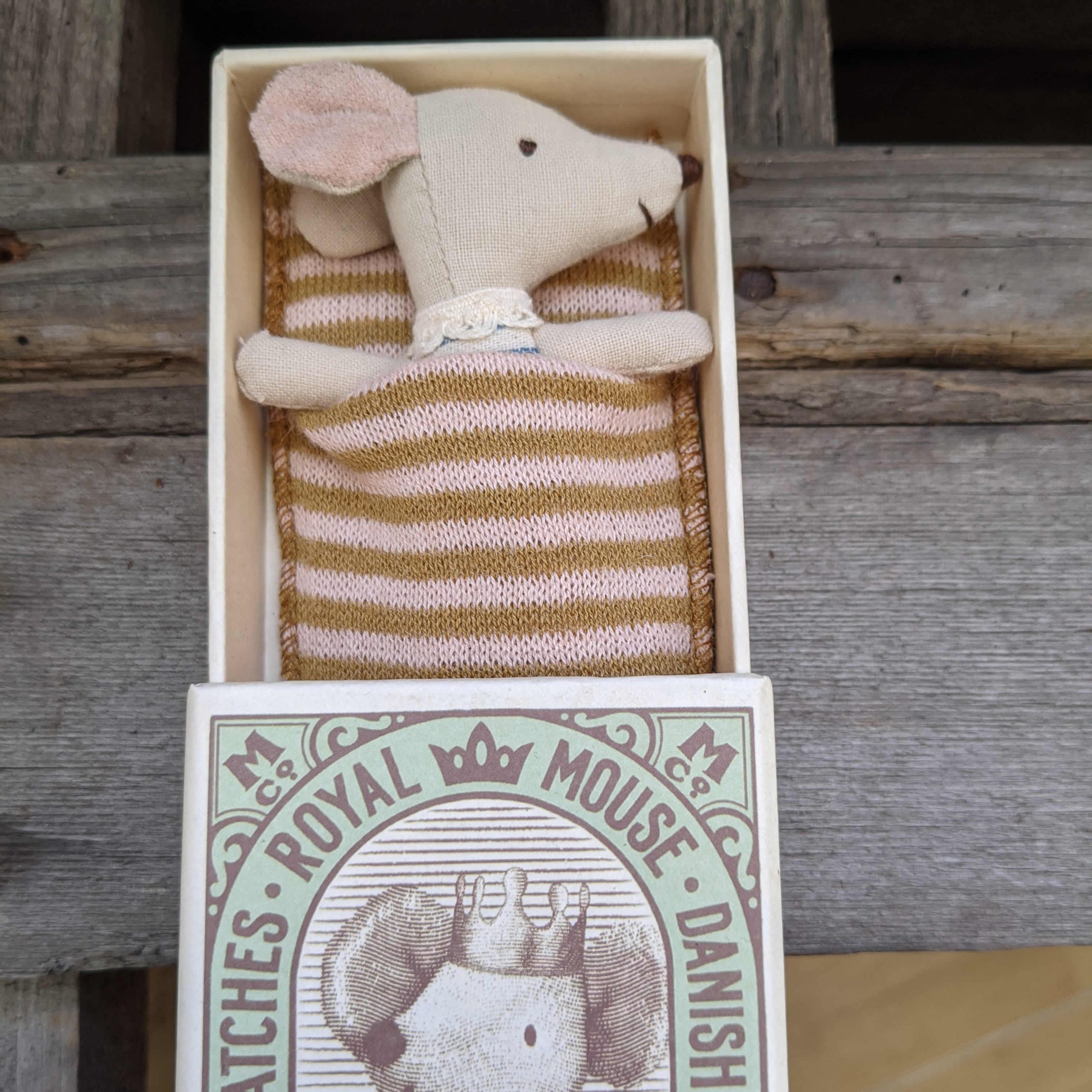 Sleepy wakey mouse boy Sleepy wakey mouse boy