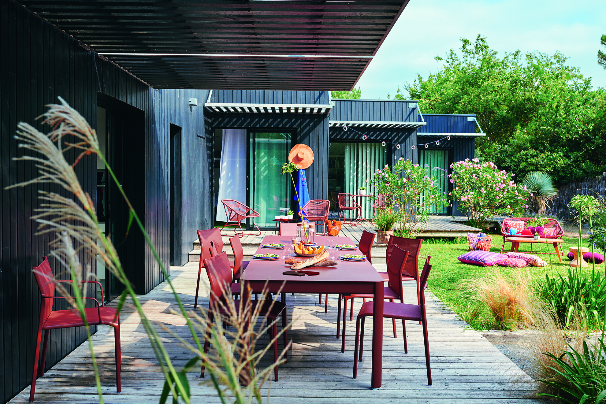 Cadiz chairs and Ribambelle table Cadiz chairs and Ribambelle table