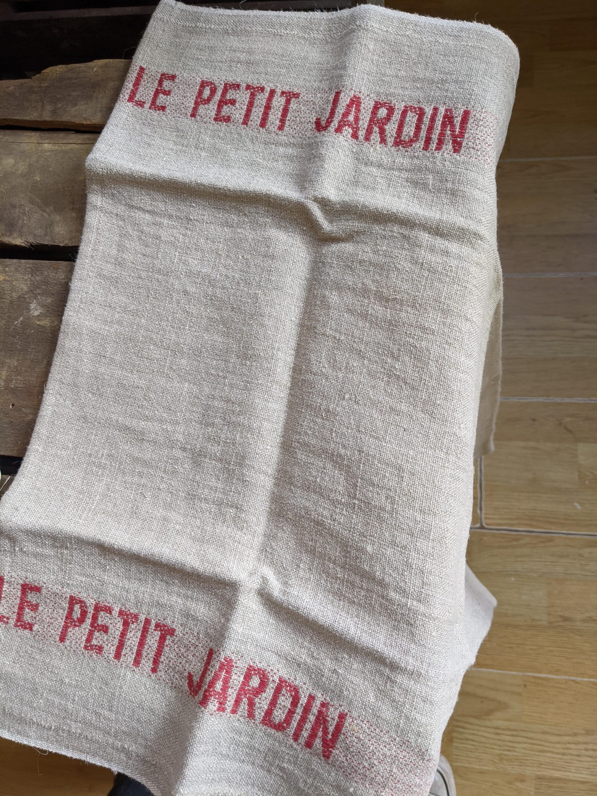 le petit jardin tea towel