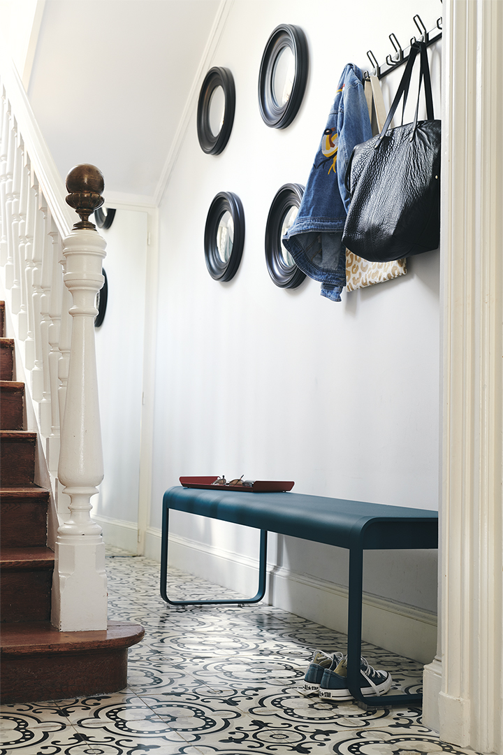 Bellevie bench in Acapulco Blue Bellevie bench in Acapulco Blue