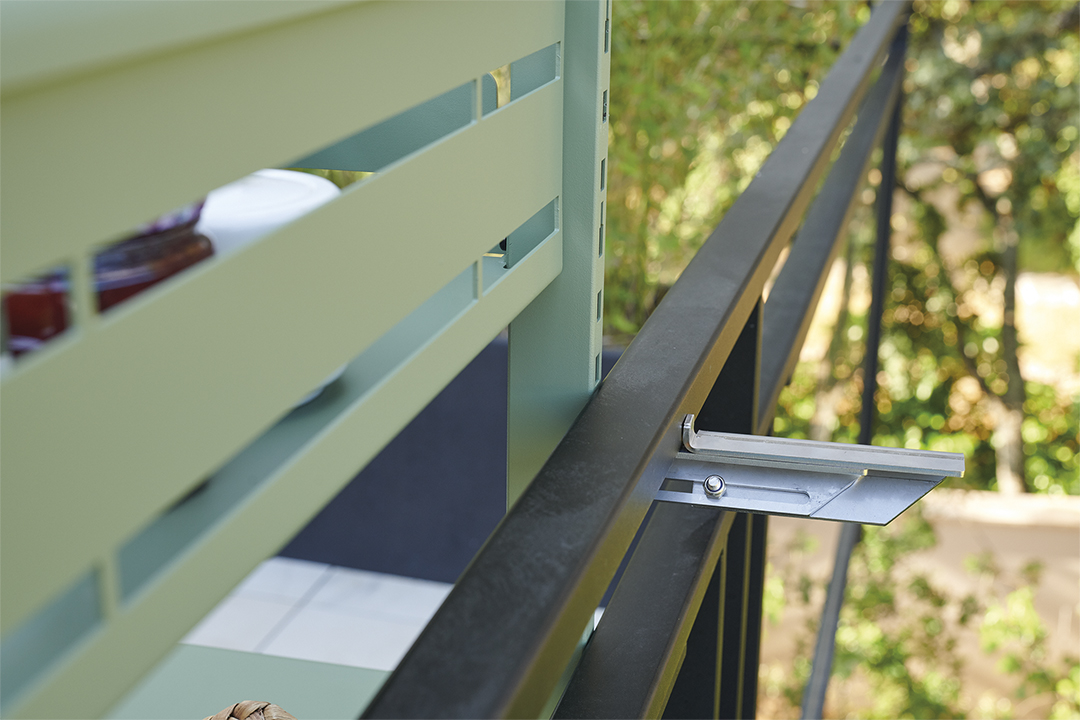 Bistro folding balcony table in Cactus Bistro folding balcony table in Cactus