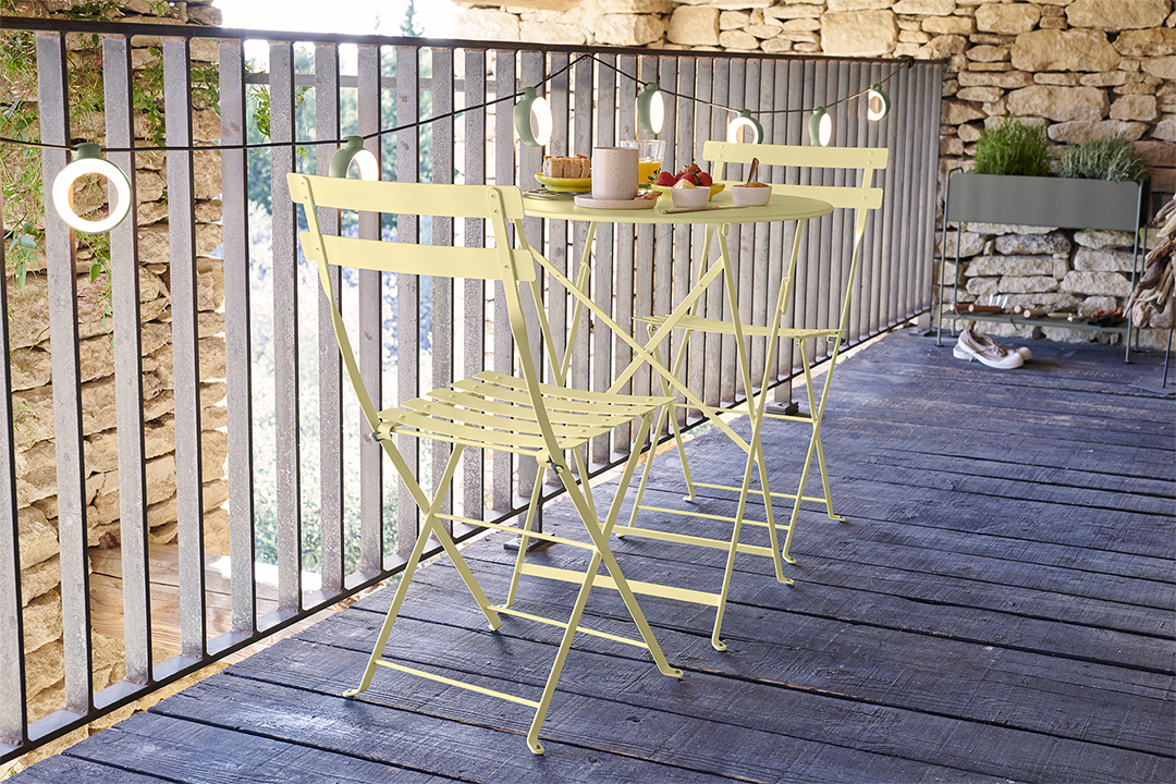 Bistro table 60 cm and Bistro metal chairs, all in Frosted Lemon Bistro table 60 cm and Bistro metal chairs, all in Frosted Lemon