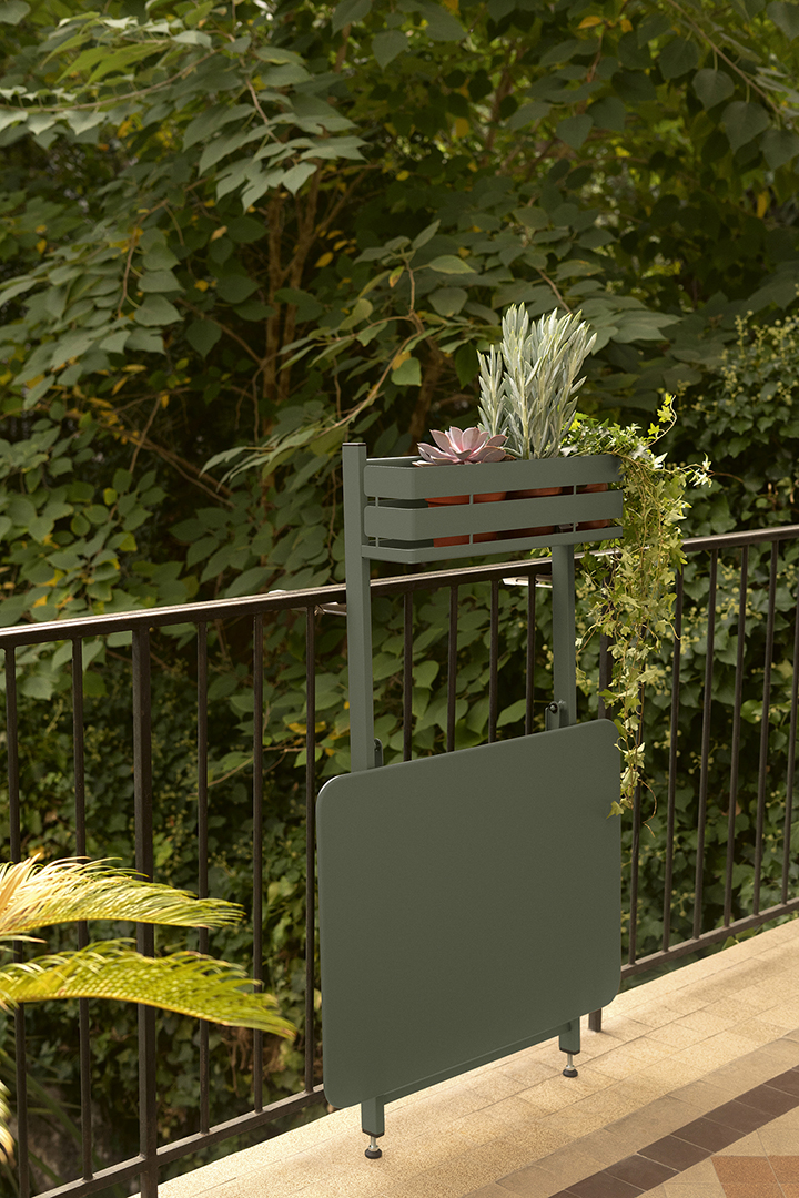 Bistro folding balcony table in Rosemary