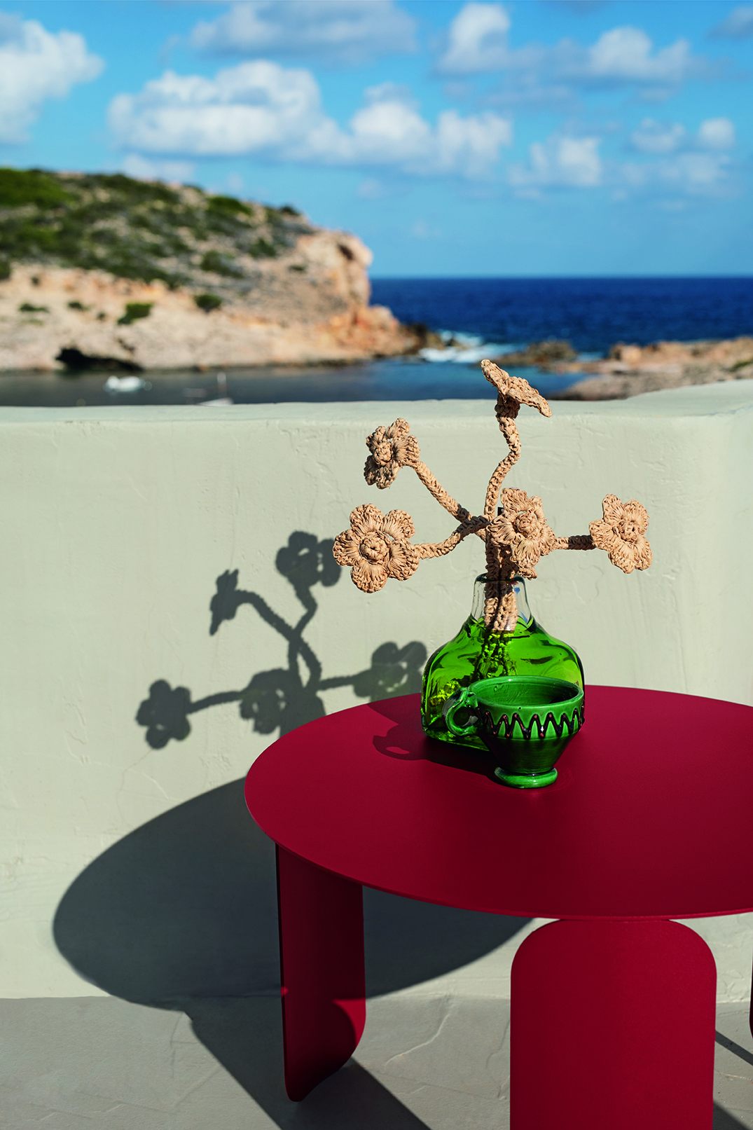 Bebop low table, 90 cm, diameter, in Chili Bebop low table, 90 cm, diameter, in Chili