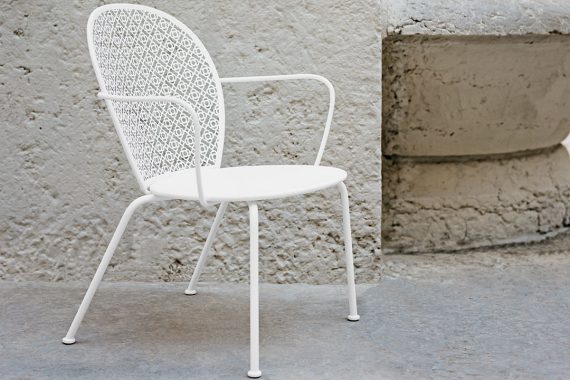 Lorette low armchair in Cotton White