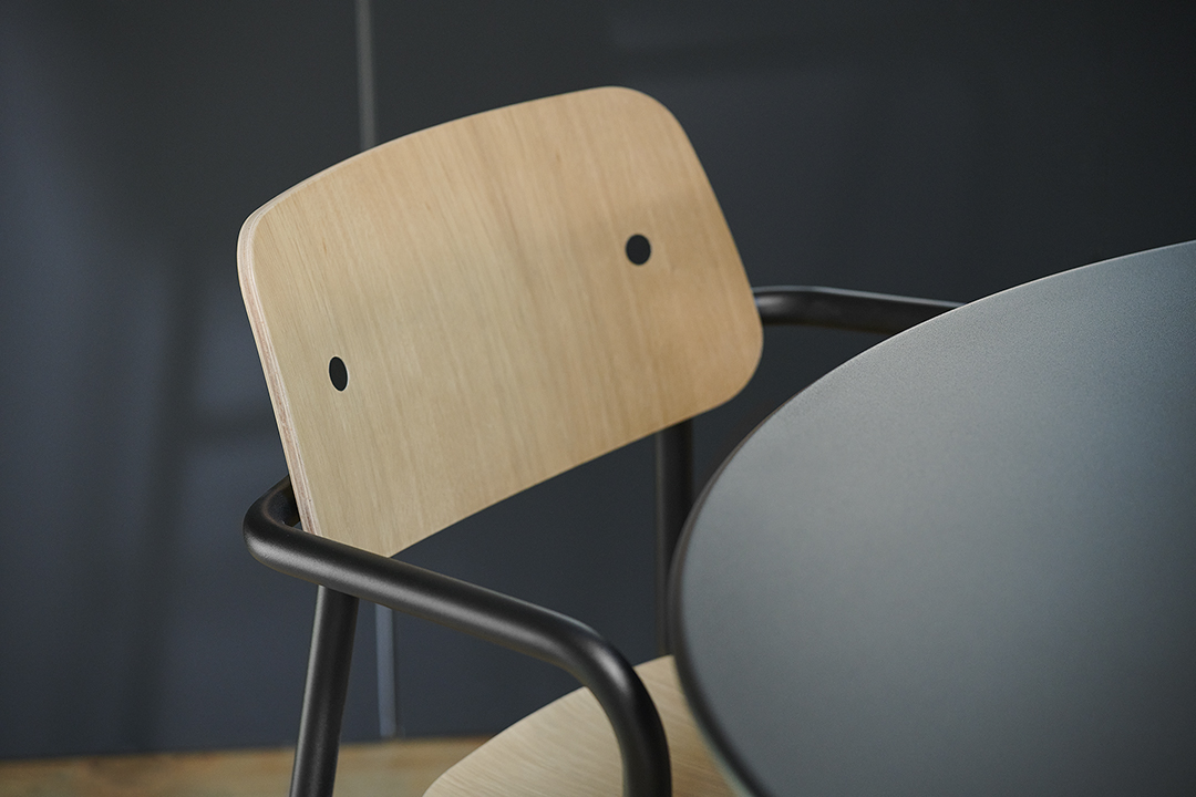 Studie oak armchair in Liquorice