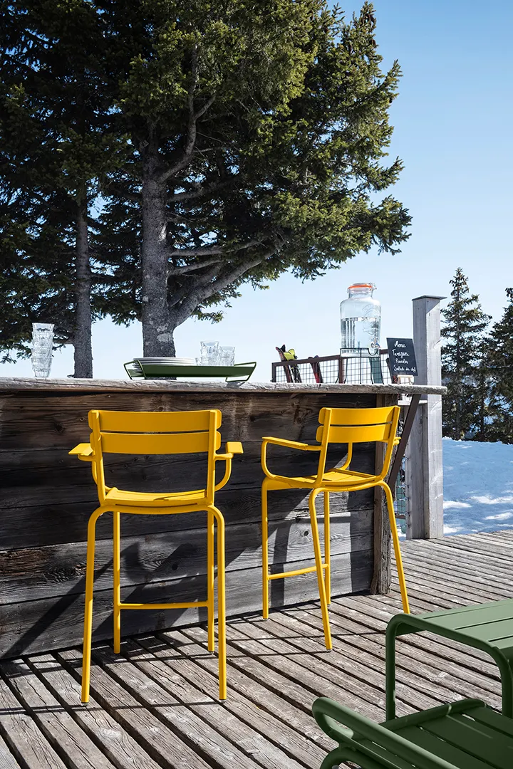 Luxembourg high armchairs in Honey (C6)
