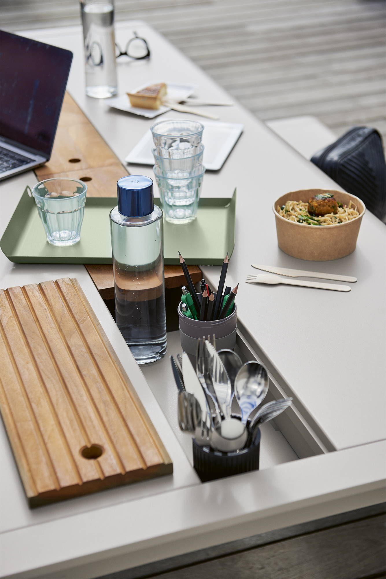 Bellevie table 196 cm × 90 cm, with storage, Bellevie chairs v2, and Bellevie bench, in Clay Grey Bellevie table 196 cm × 90 cm, with storage, Bellevie chairs v2, and Bellevie bench, in Clay Grey